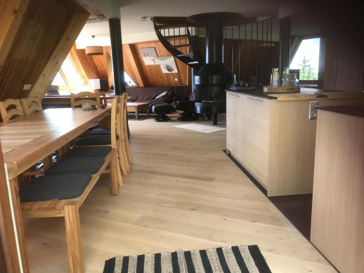 Le Chalet Pointu De Capucine Bourg-Saint-Maurice Exterior foto